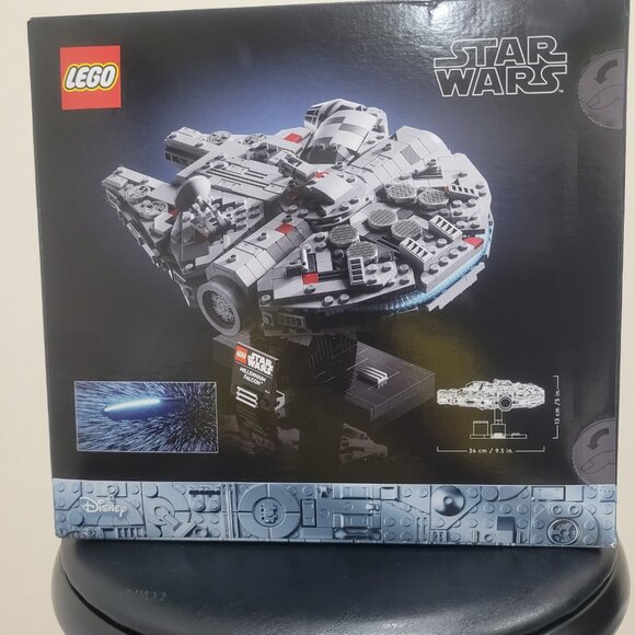 NEW! LEGO Star Wars: Millennium Falcon (75375) Collector item! - Picture 3 of 4